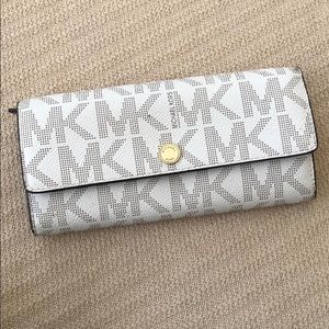 Michael Kors wallet